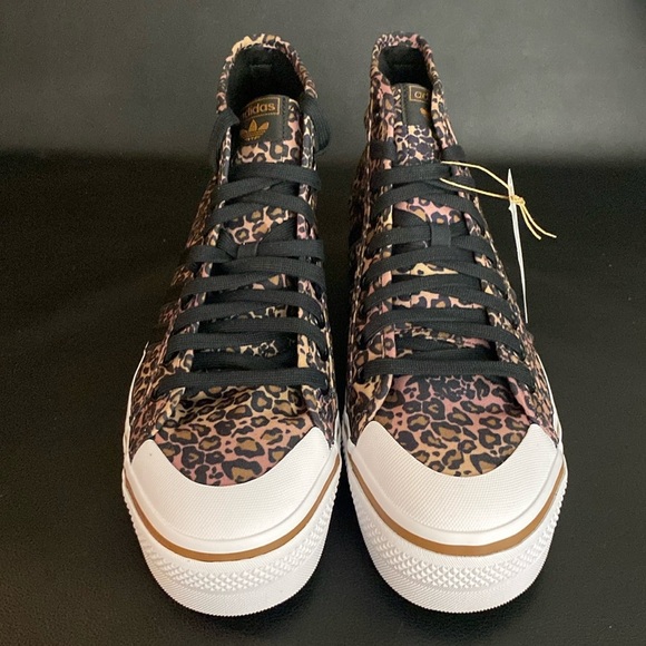 Adidas Nizza Platform Mid women’s Size 11. NWT - Picture 1 of 9